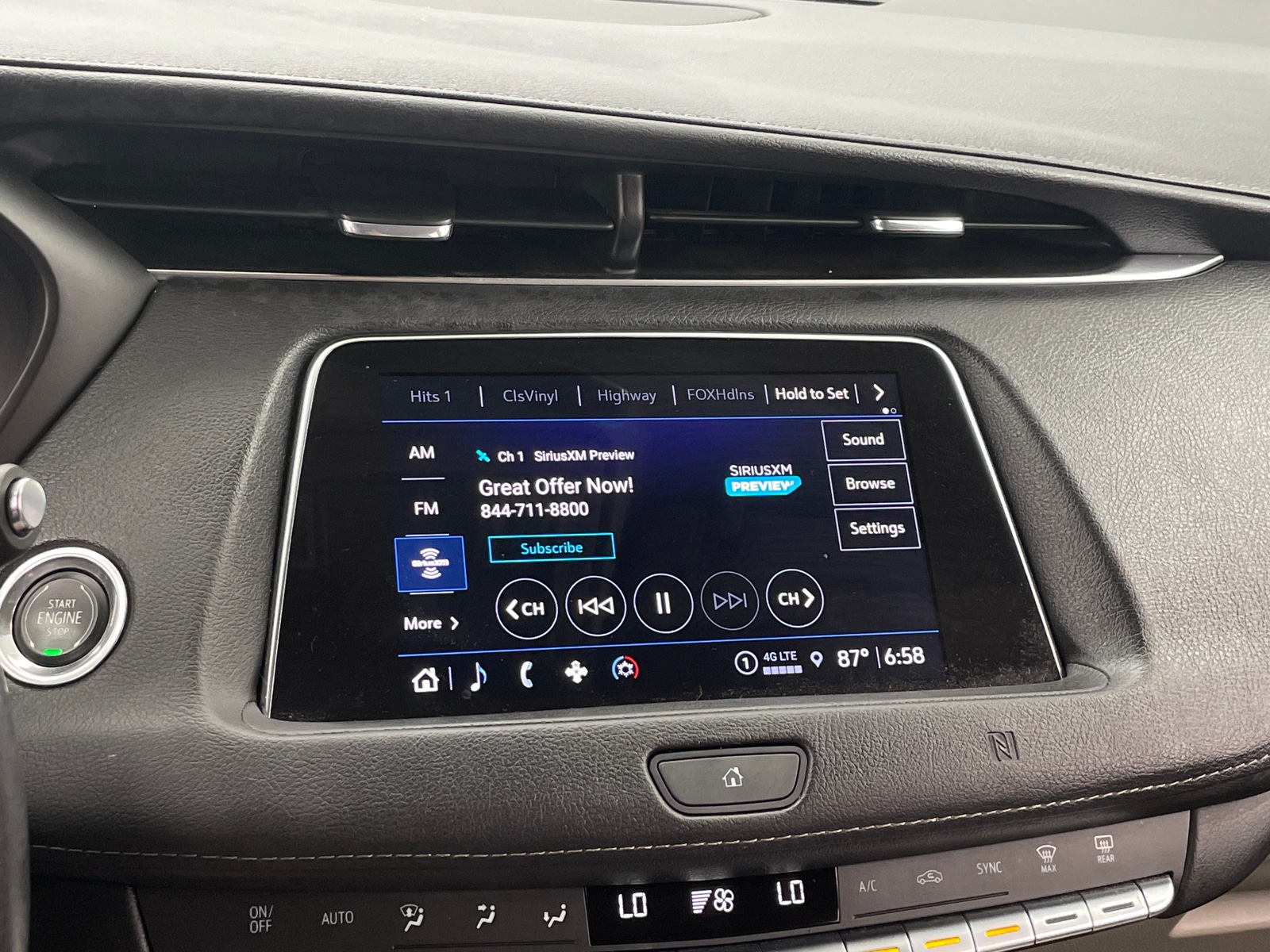 Thumbnail: 2021 Cadillac XT4 - 3
