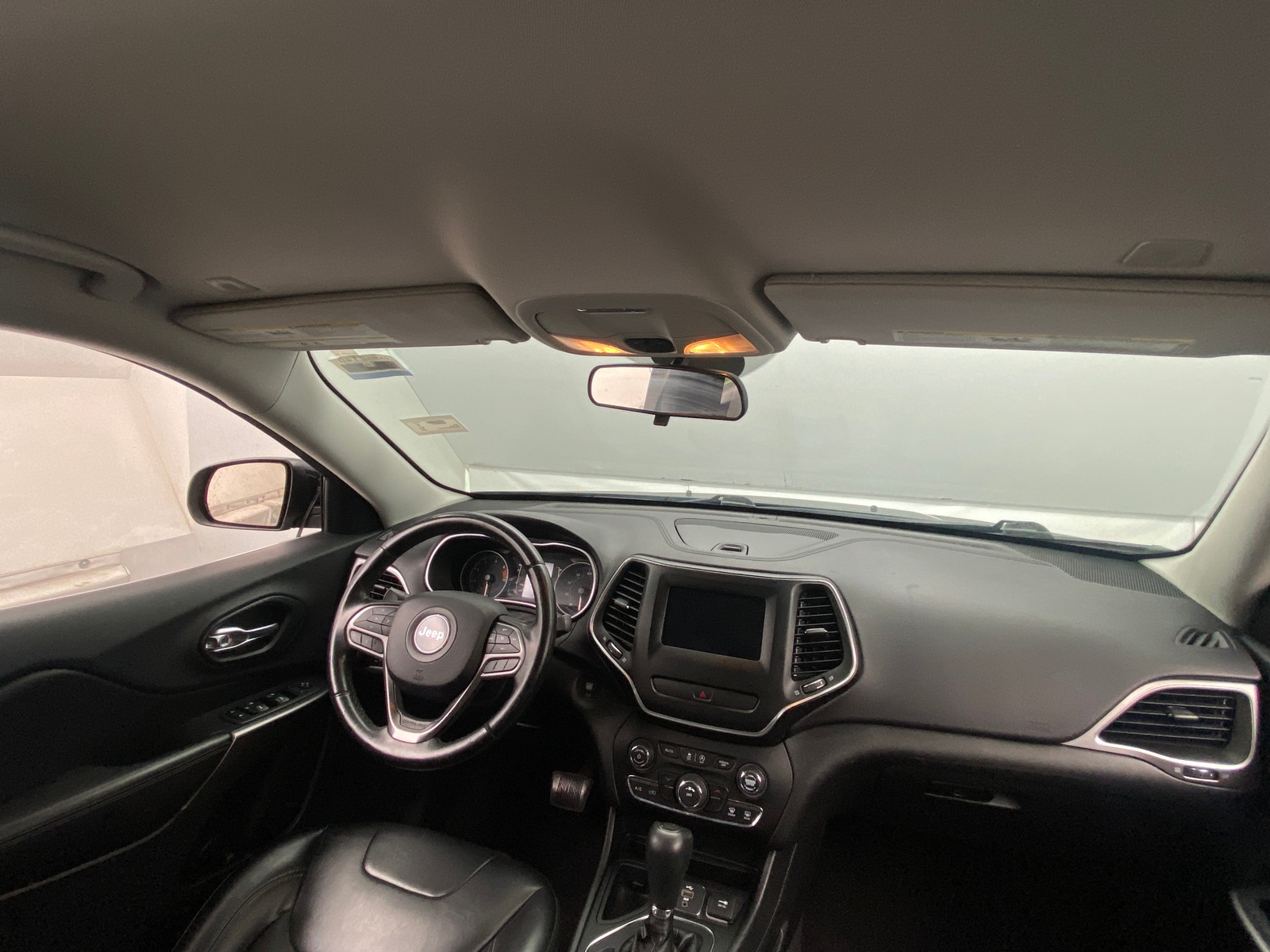 Thumbnail: 2019 Jeep Cherokee - 3