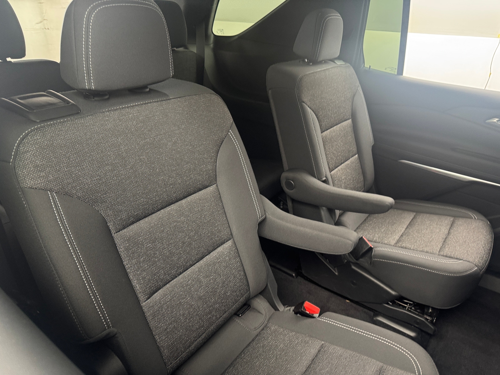 Thumbnail: 2025 Chevrolet Traverse - 6