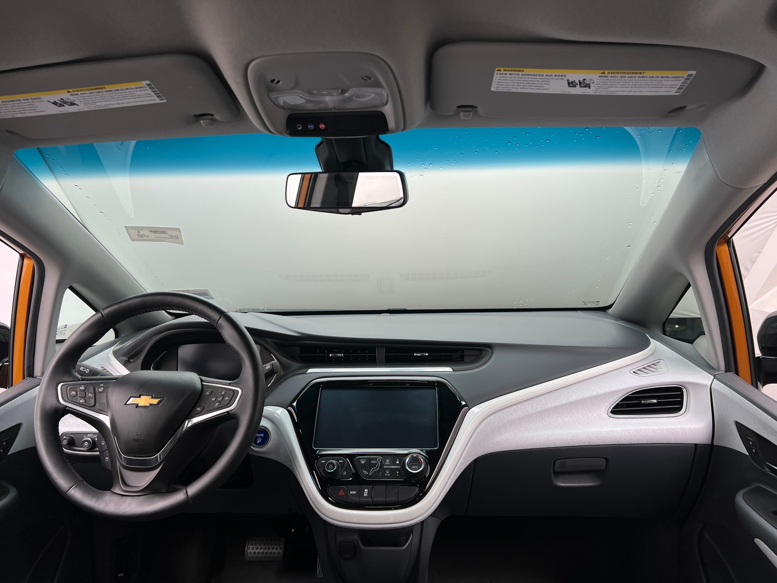 Thumbnail: 2017 Chevrolet Bolt EV - 2