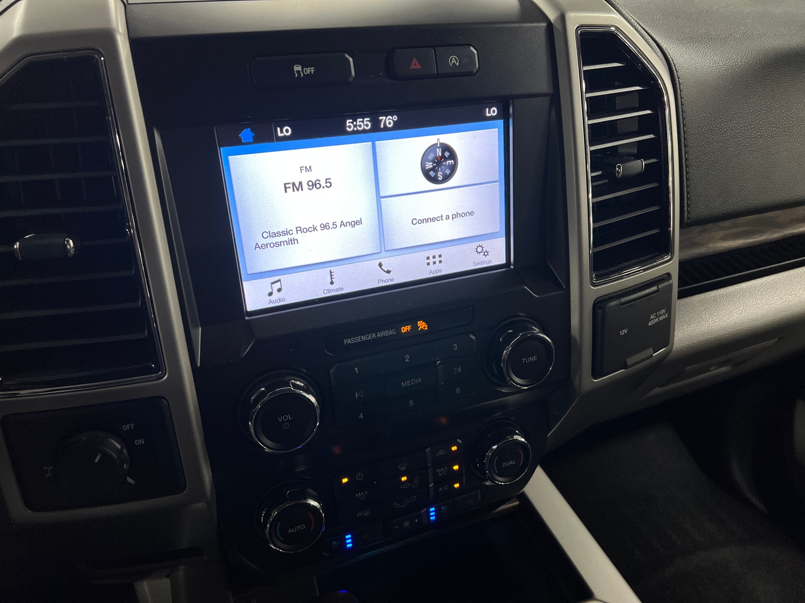 Thumbnail: 2019 Ford Econoline - 3