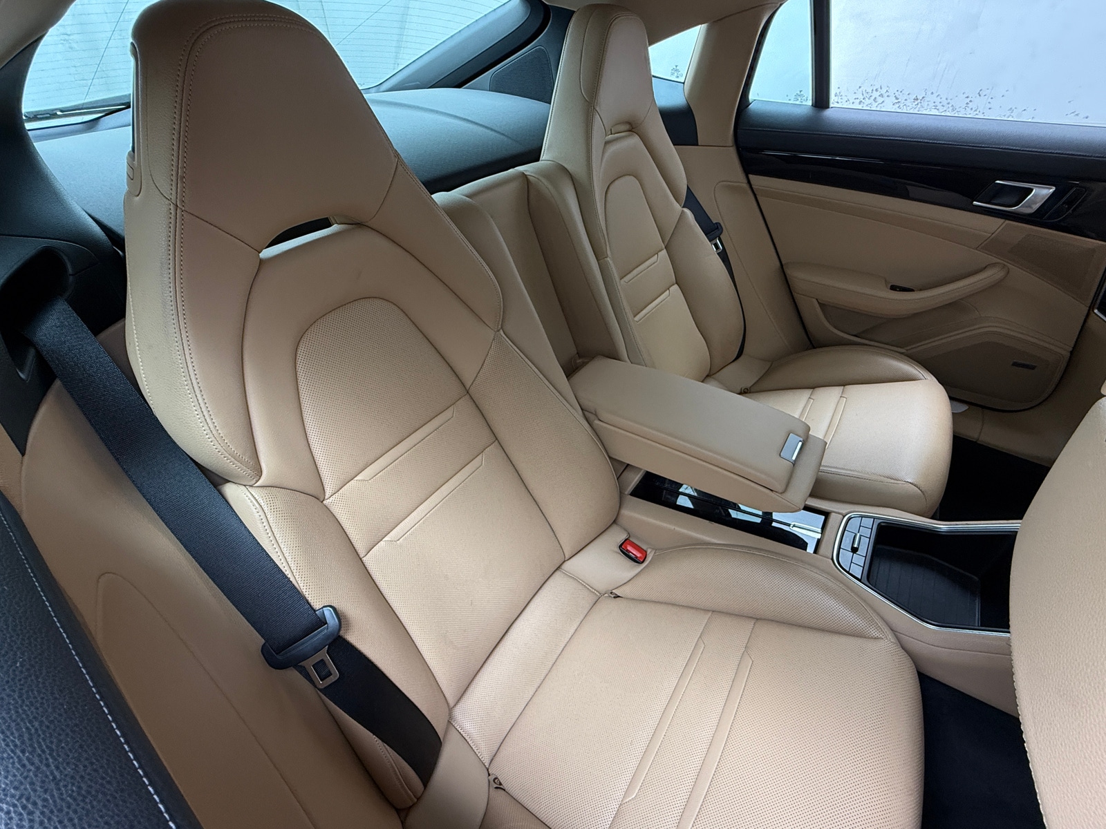Thumbnail: 2018 Porsche Panamera - 5