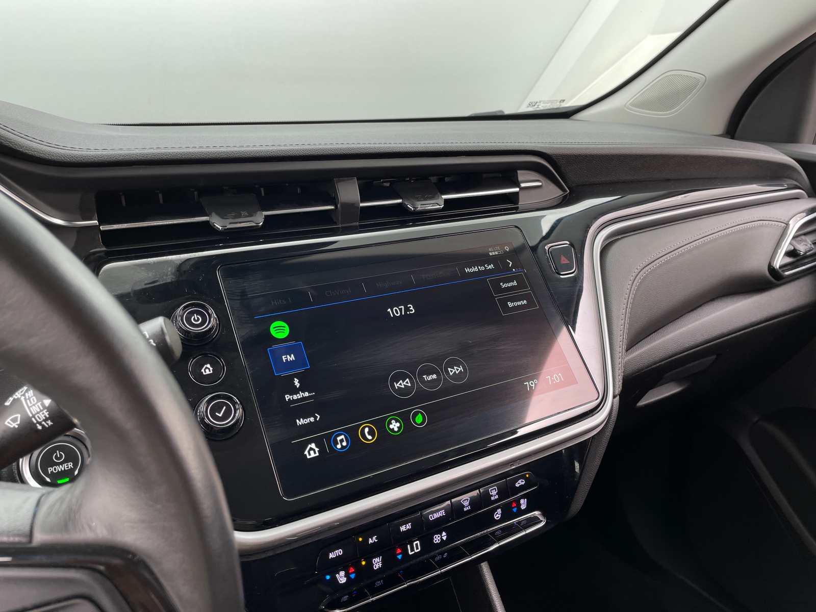 Thumbnail: 2023 Chevrolet Bolt EUV - 3