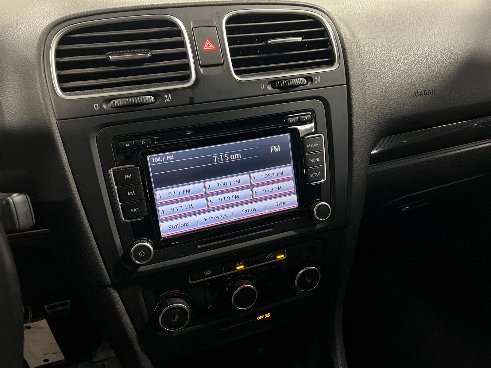Thumbnail: 2013 Volkswagen Golf - 4