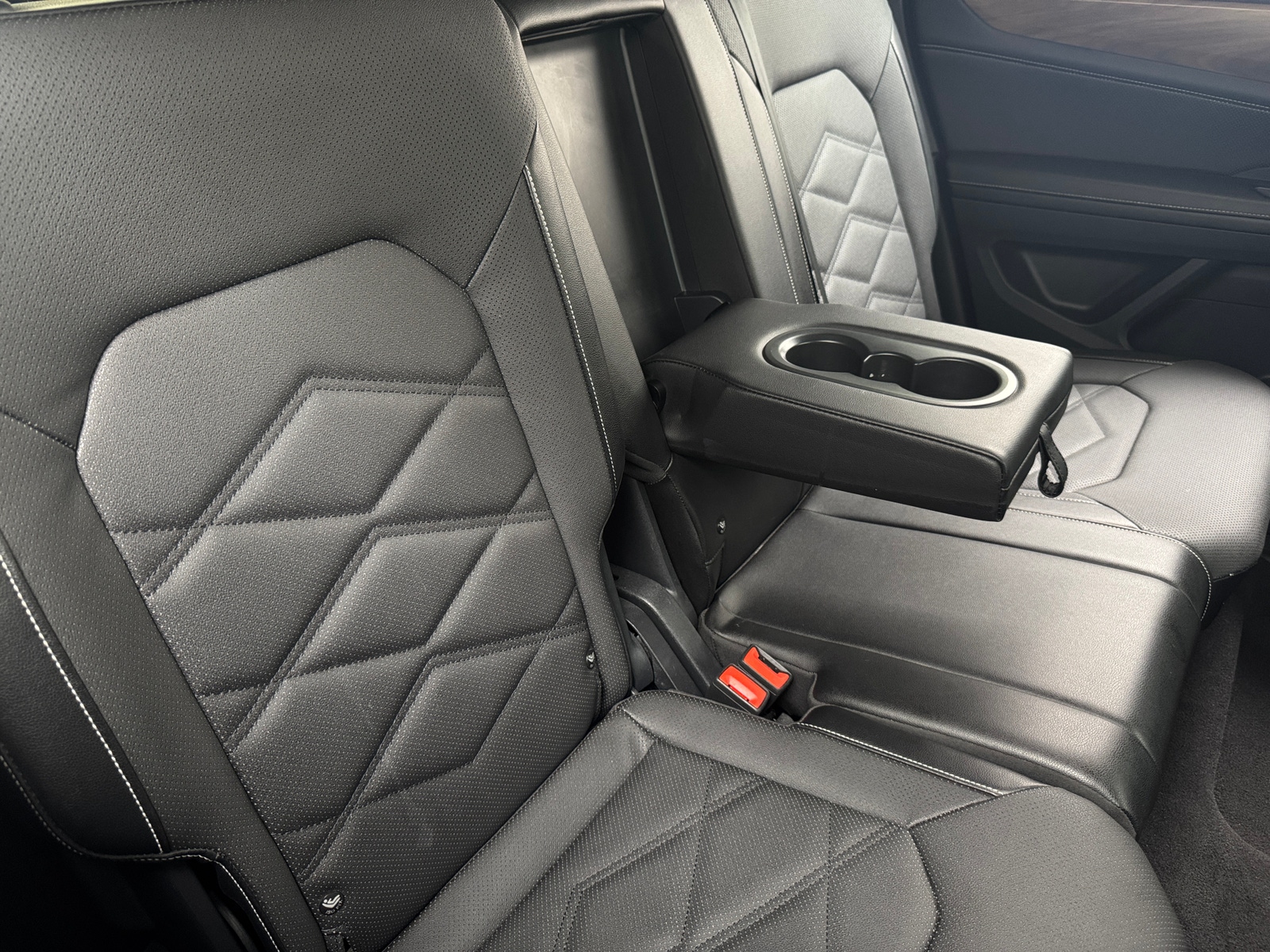 Thumbnail: 2024 Volkswagen Atlas - 5