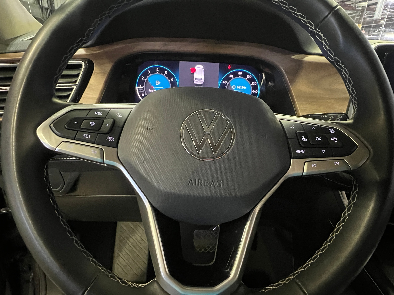 Thumbnail: 2024 Volkswagen Atlas - 4