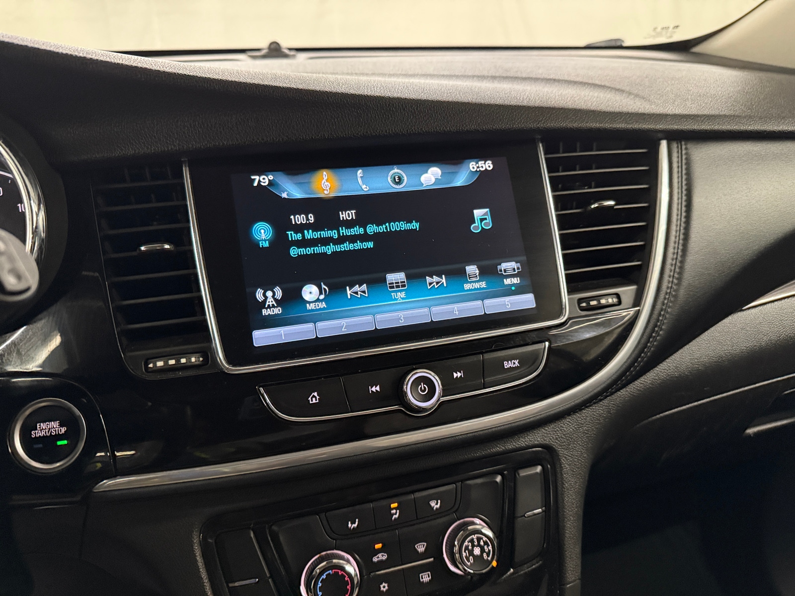 Thumbnail: 2019 Buick Encore - 4