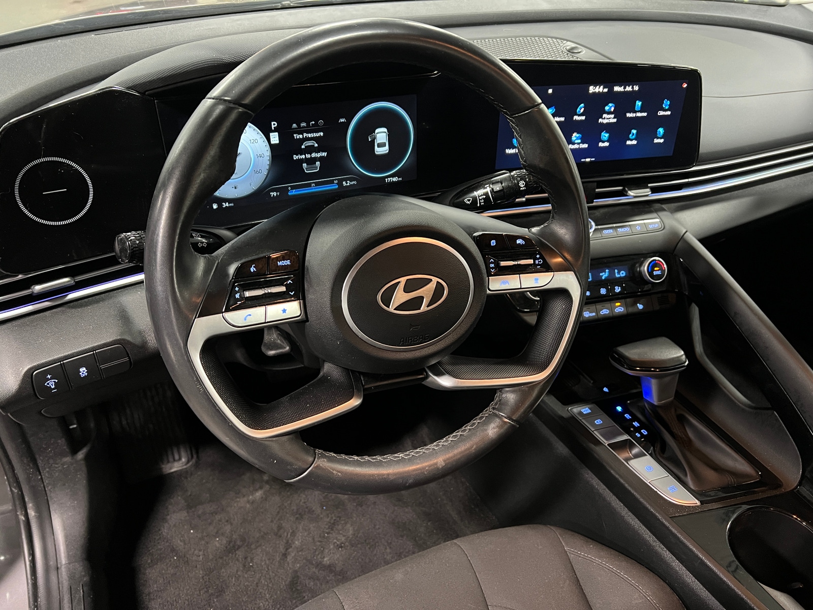 Thumbnail: 2024 Hyundai Elantra - 5
