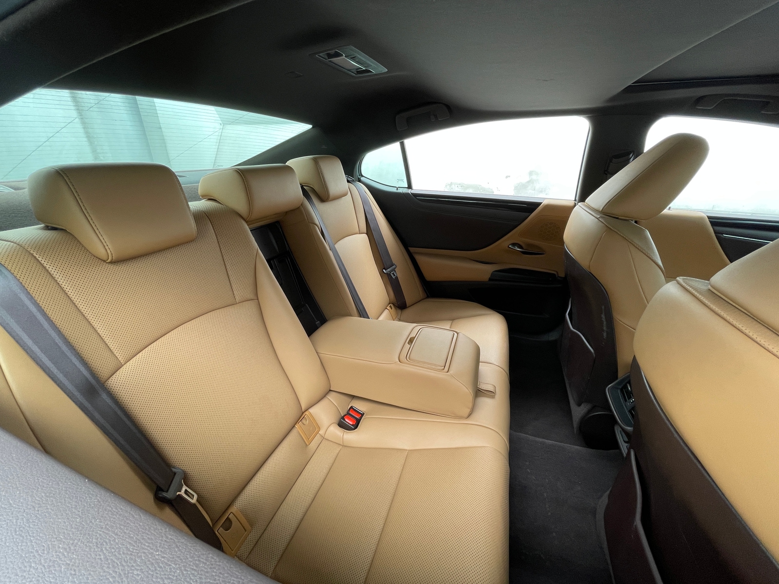 Thumbnail: 2020 Lexus ES - 5