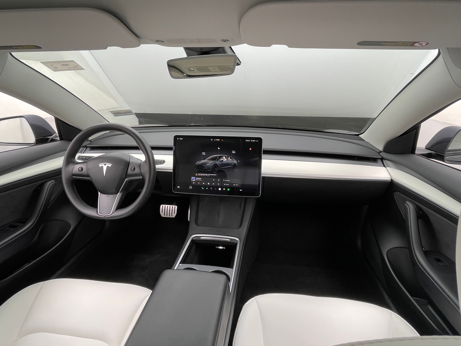 Thumbnail: 2023 Tesla Model 3 - 2
