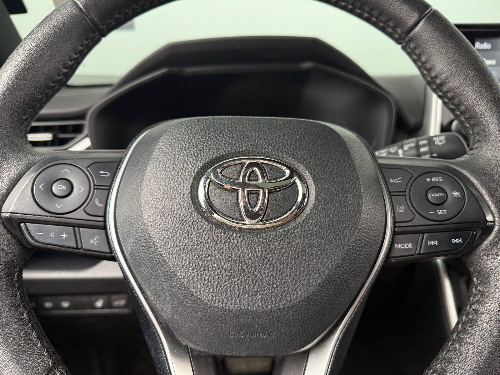 Thumbnail: 2021 Toyota RAV4 - 4