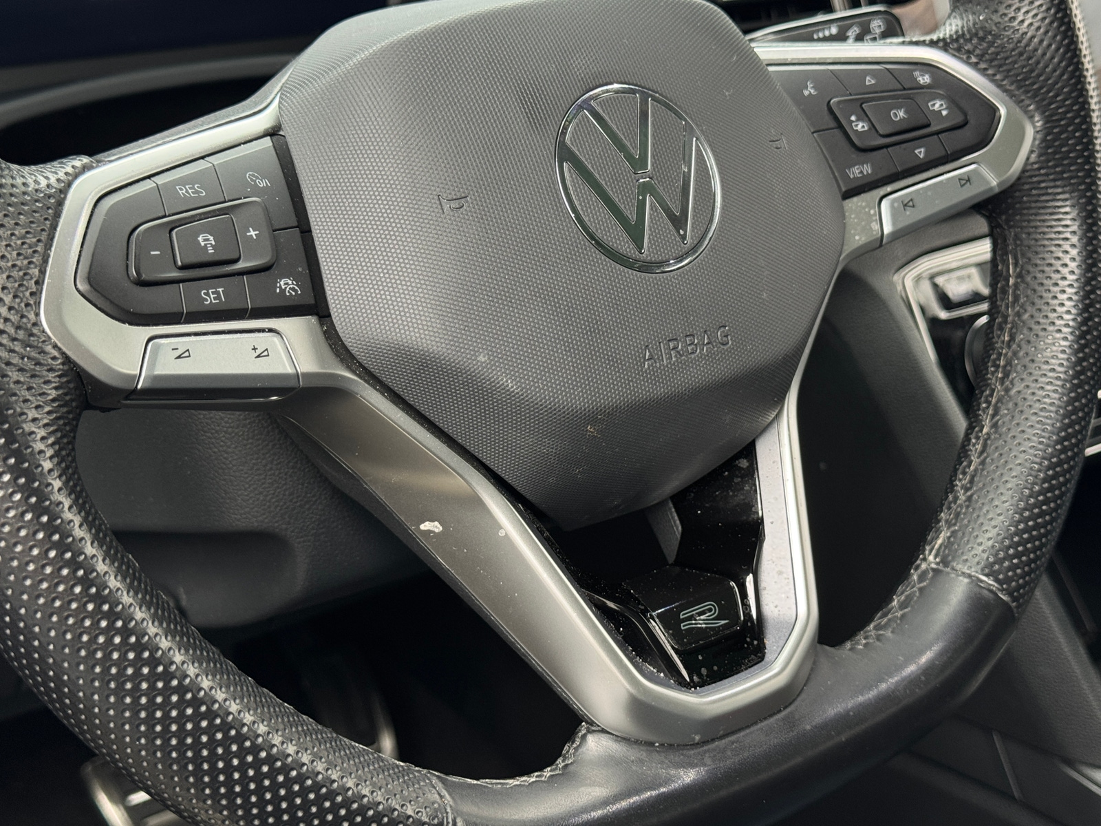 Thumbnail: 2023 Volkswagen Atlas - 4