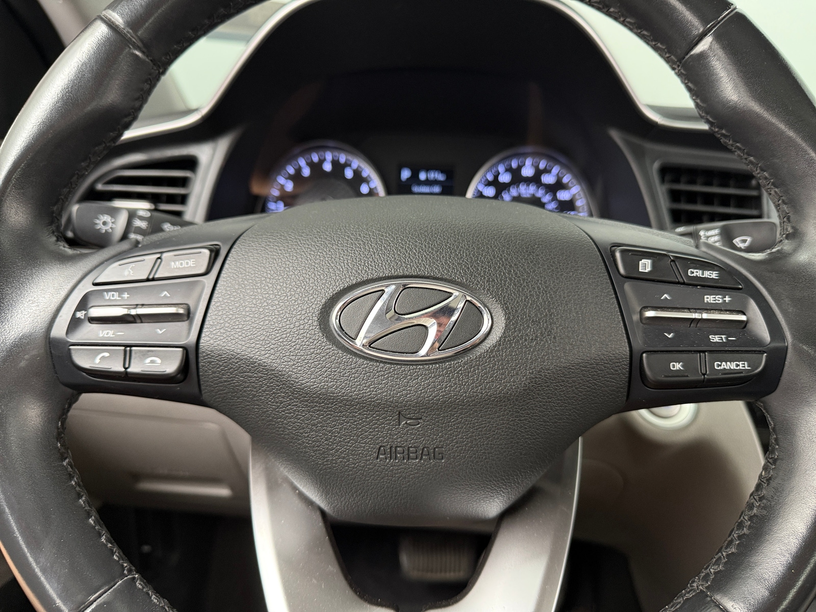 Thumbnail: 2019 Hyundai Elantra - 5