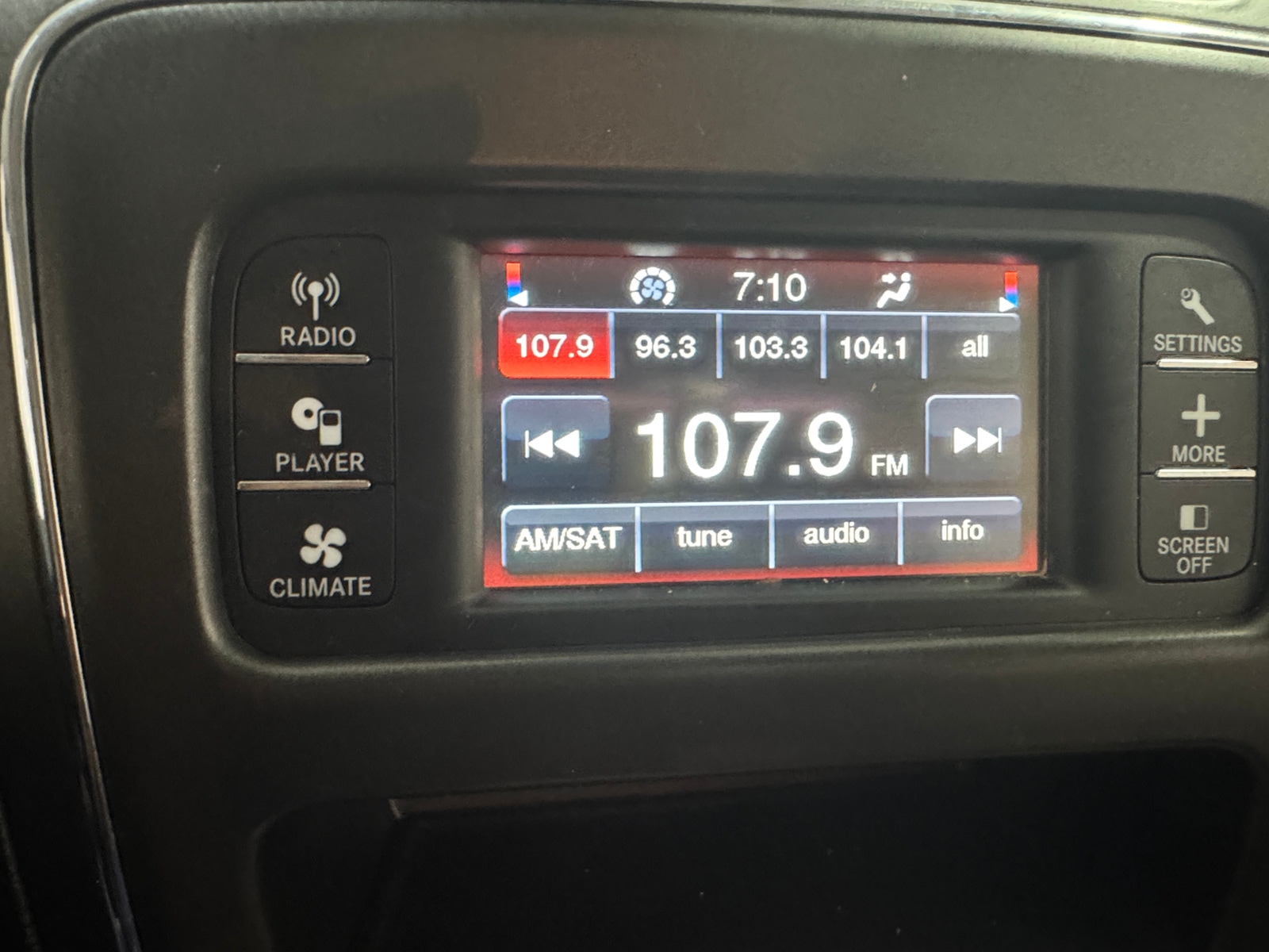 Thumbnail: 2020 Dodge Journey - 4