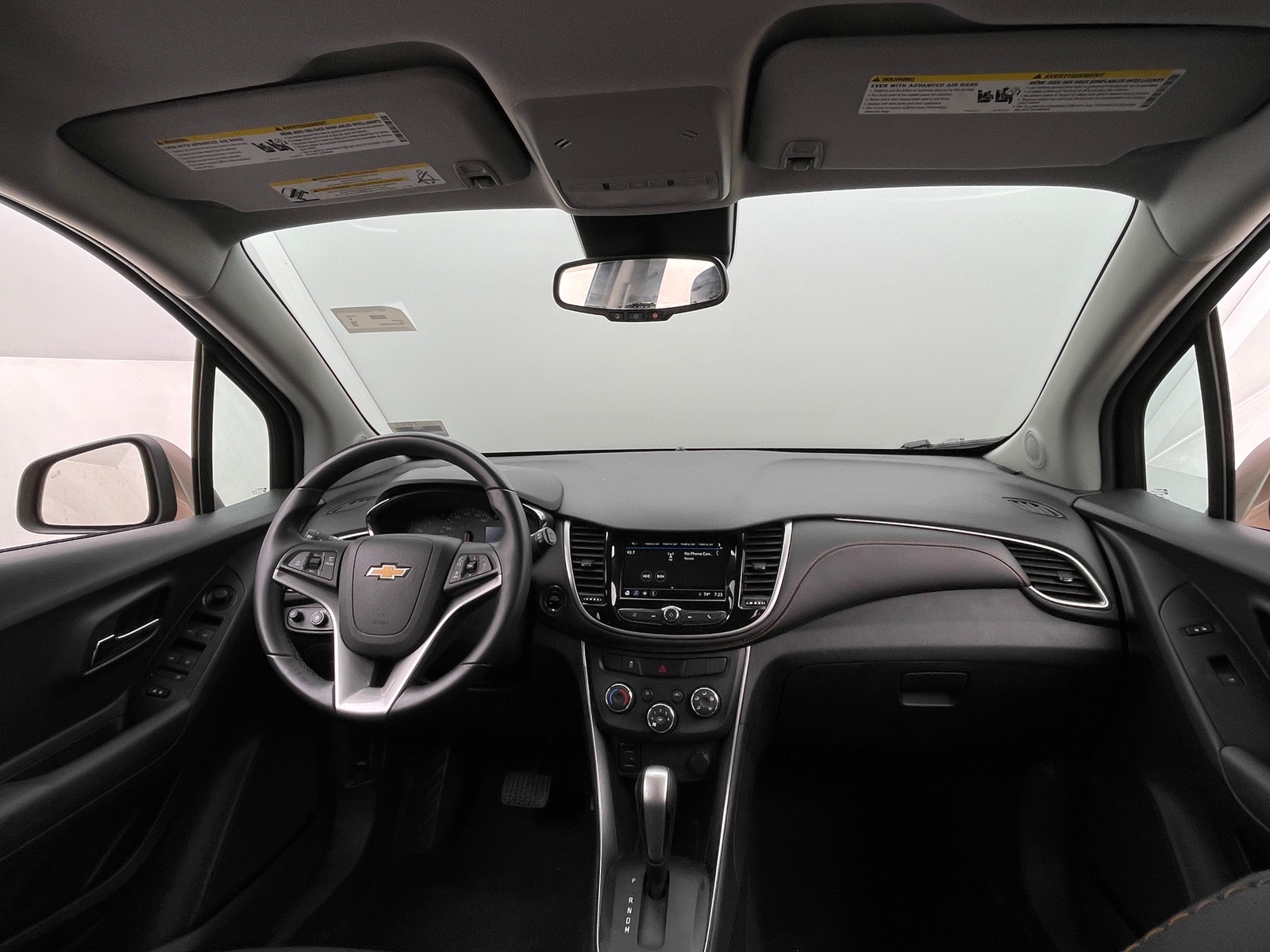 Thumbnail: 2018 Chevrolet Trax - 3
