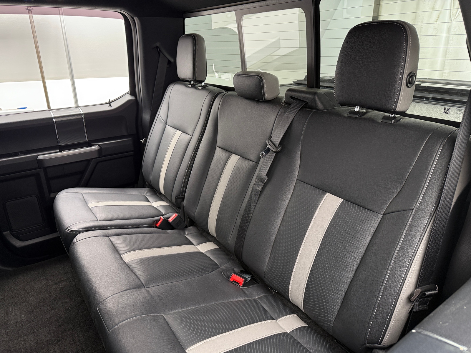 Thumbnail: 2019 Ford Econoline - 6
