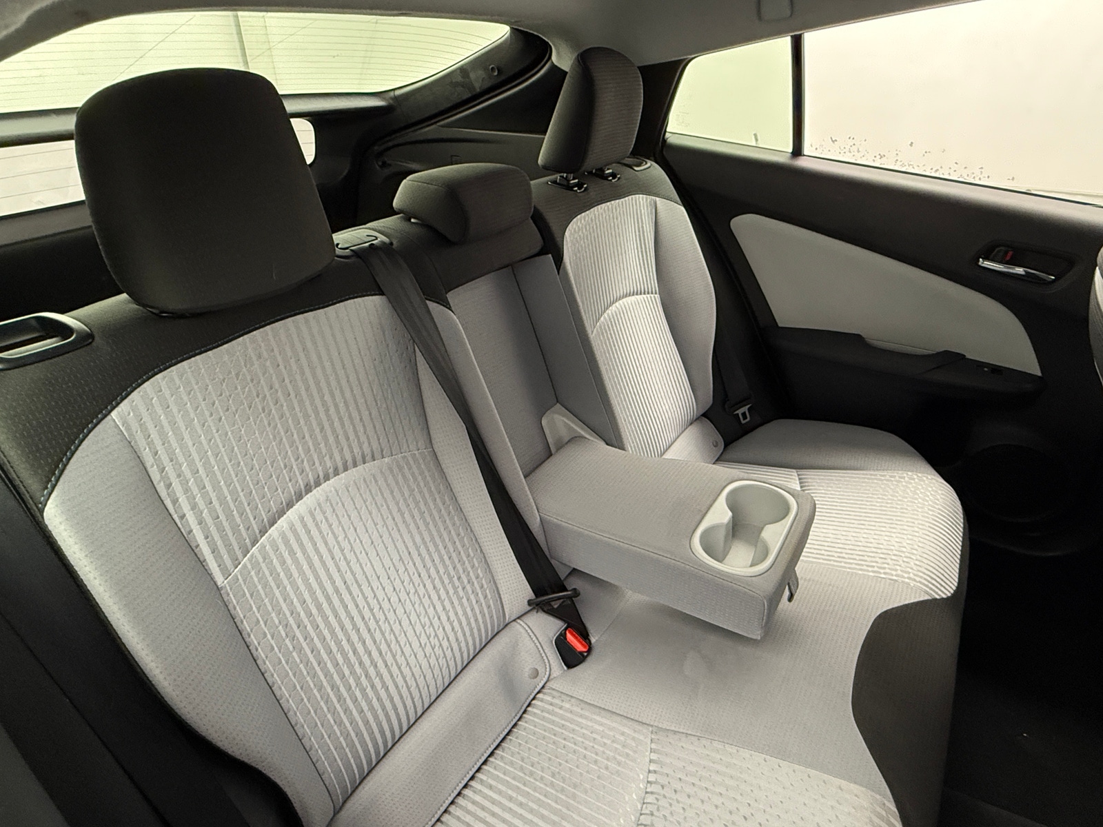 Thumbnail: 2016 Toyota Prius - 6