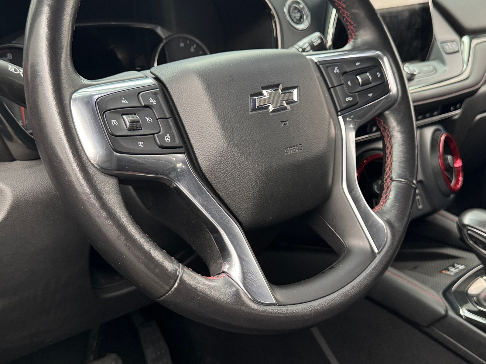 Thumbnail: 2019 Chevrolet Blazer - 4