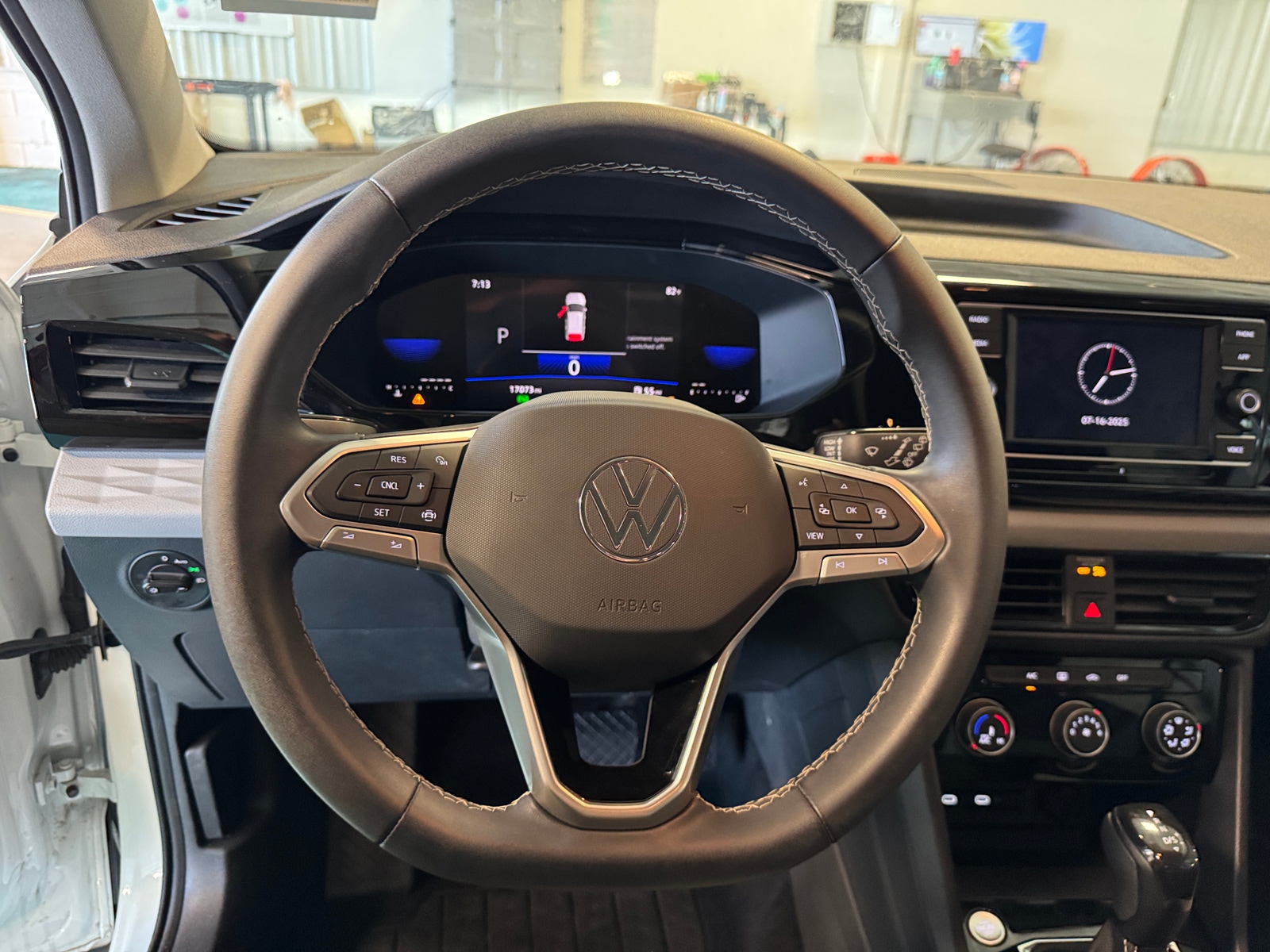 Thumbnail: 2023 Volkswagen Taos - 5