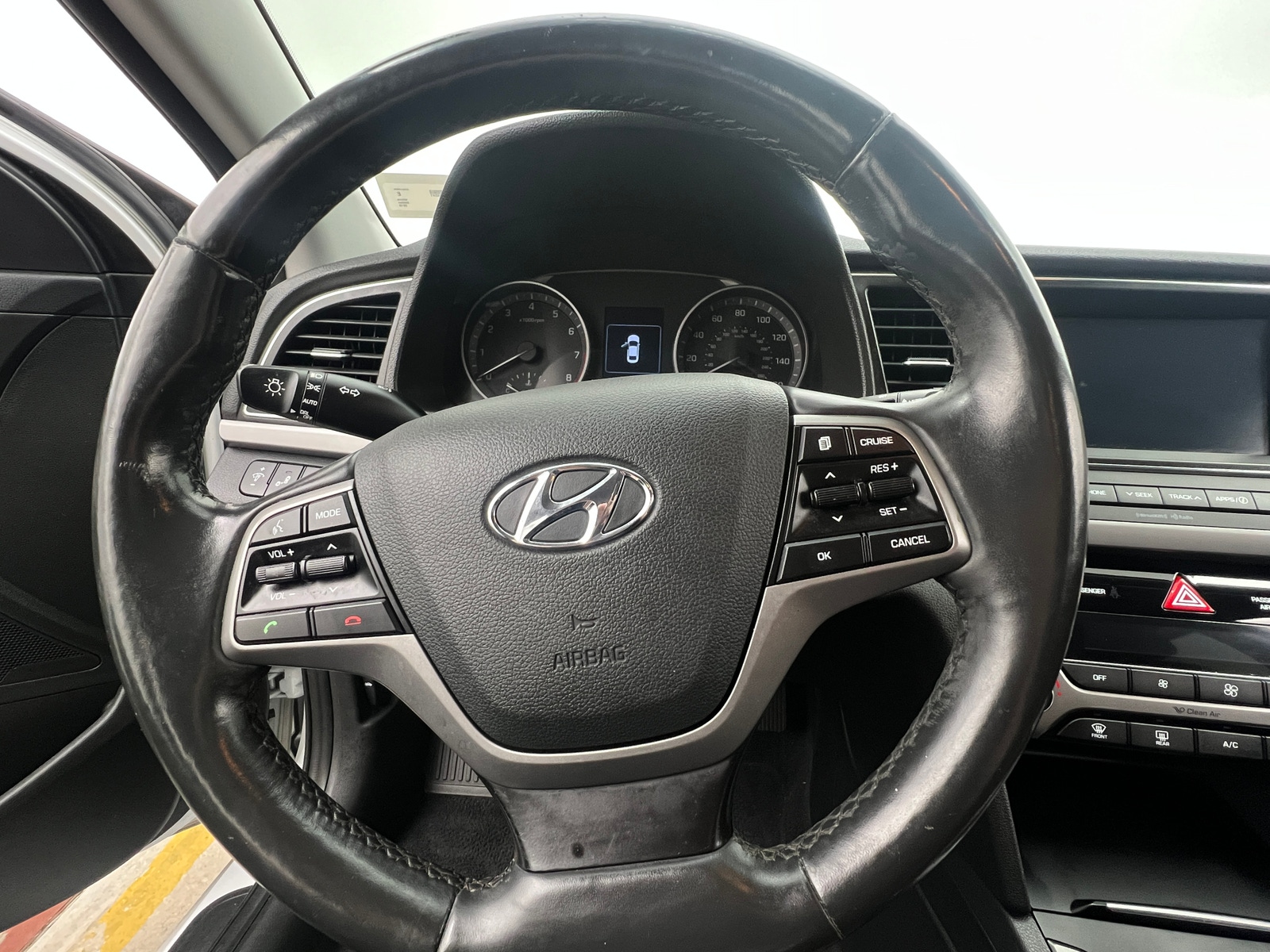 Thumbnail: 2018 Hyundai Elantra - 5