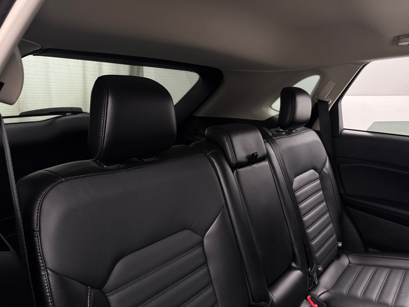 Thumbnail: 2017 Ford Edge - 5