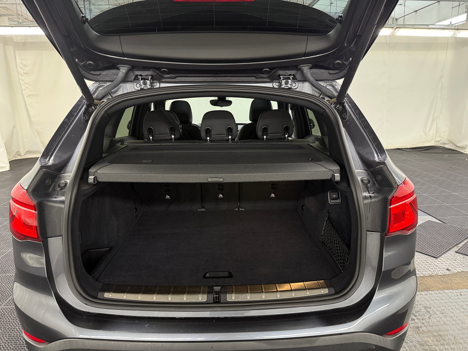 Thumbnail: 2017 BMW X1 - 6