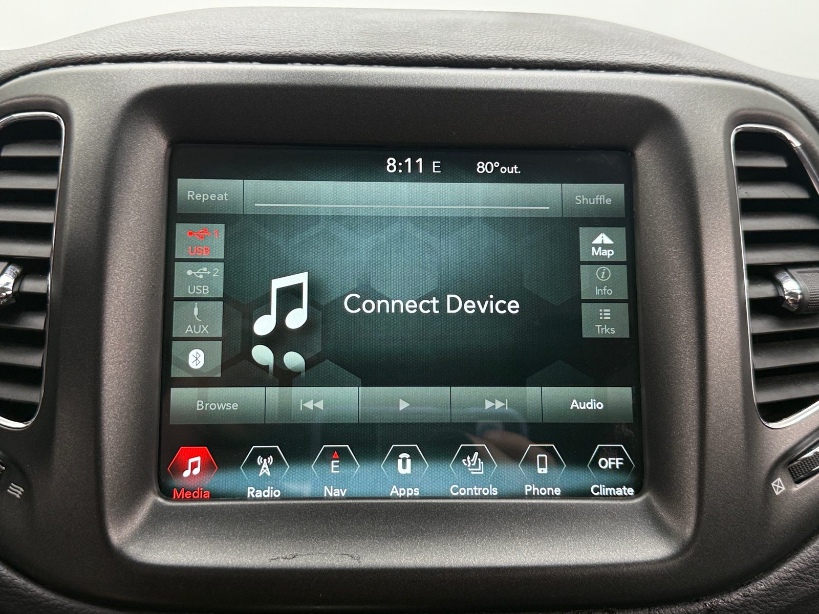 Thumbnail: 2018 Jeep Compass - 4