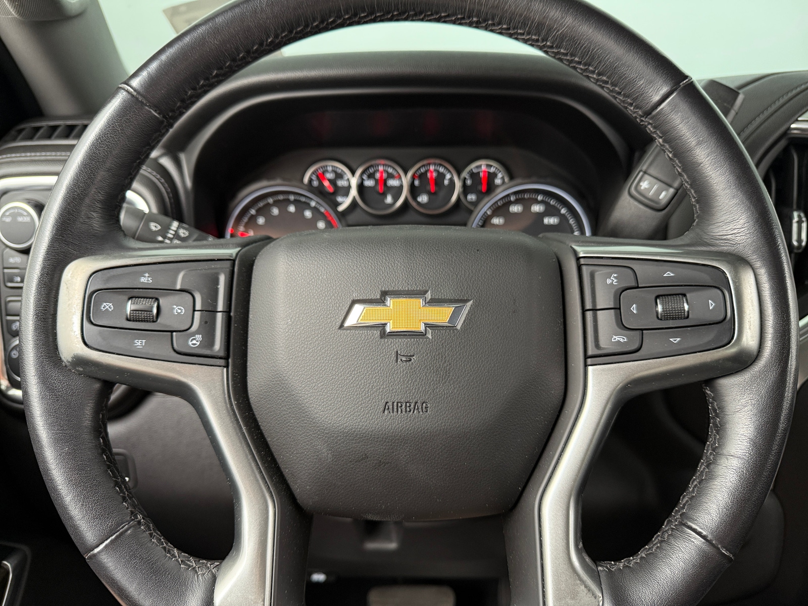 Thumbnail: 2020 Chevrolet Silverado 1500 - 5