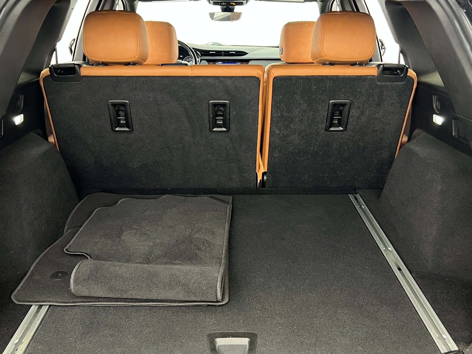 Thumbnail: 2023 Cadillac XT5 - 6