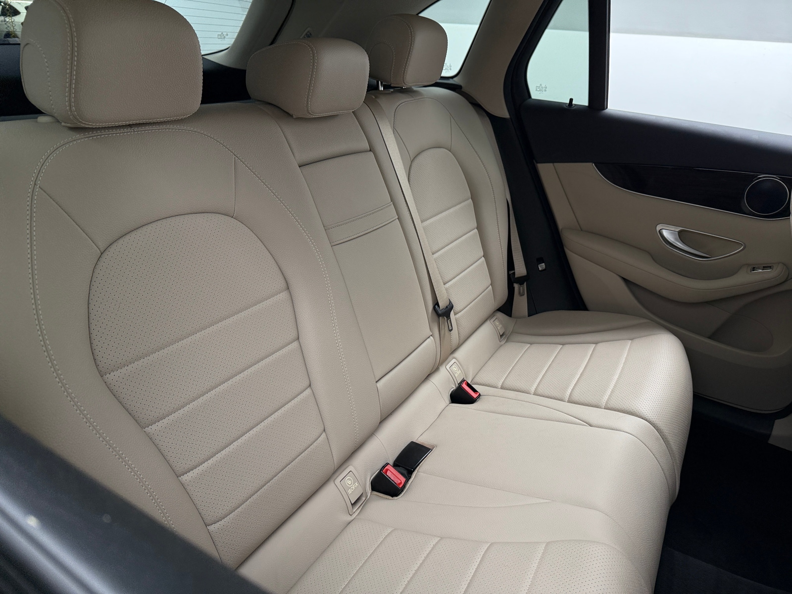 Thumbnail: 2016 Mercedes-Benz GLC - 5