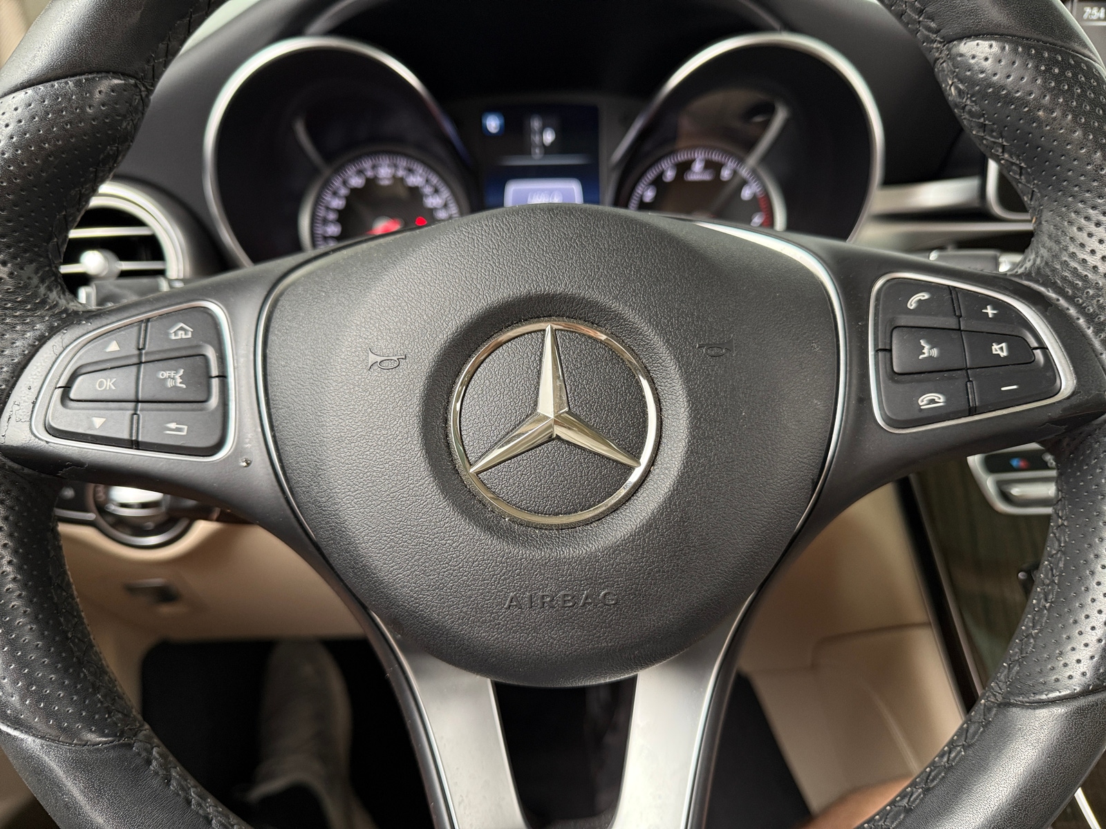Thumbnail: 2016 Mercedes-Benz GLC - 4