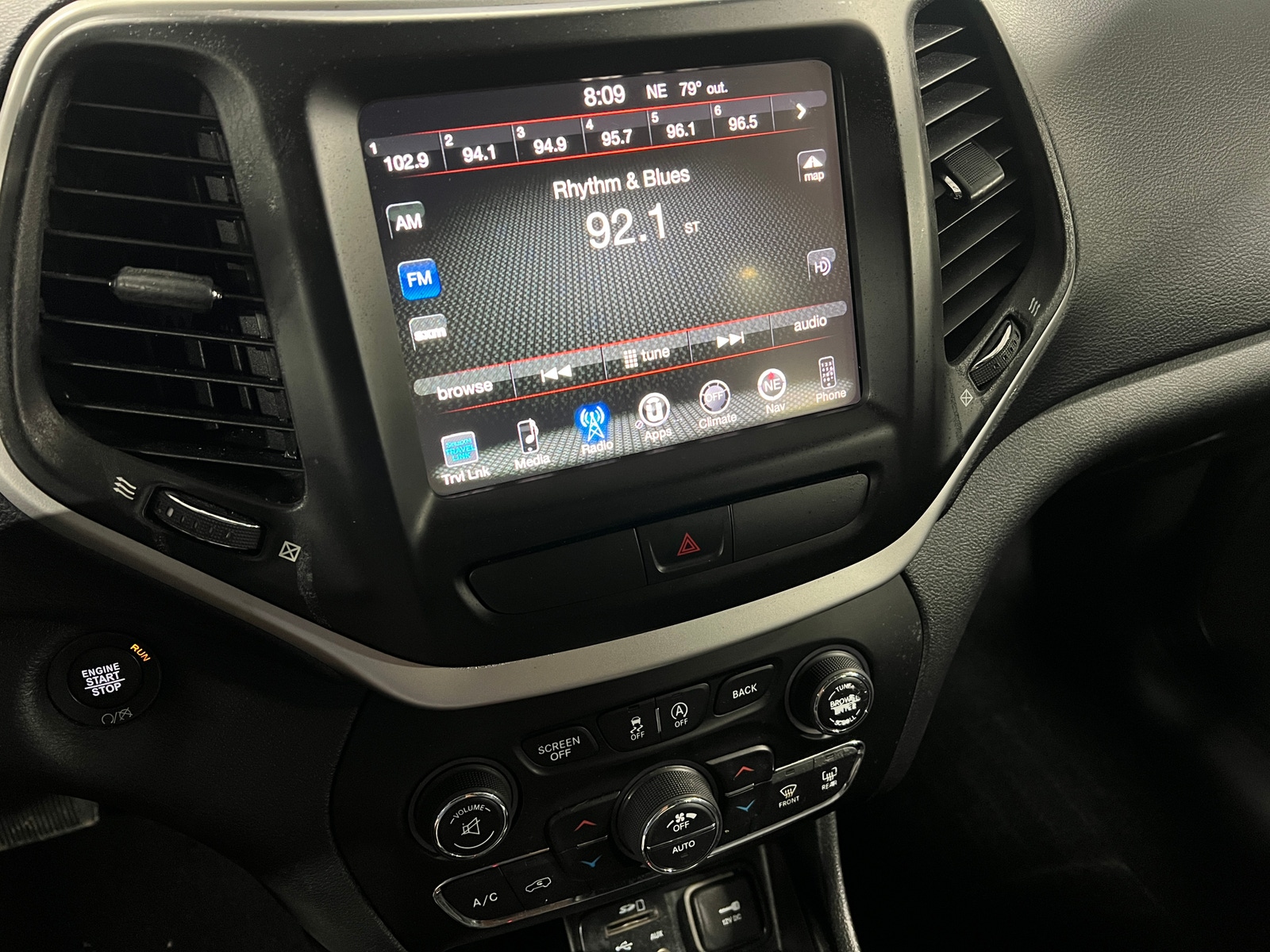 Thumbnail: 2015 Jeep Cherokee - 4