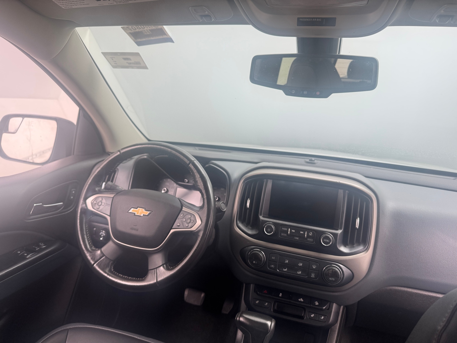 Thumbnail: 2018 Chevrolet Colorado - 3