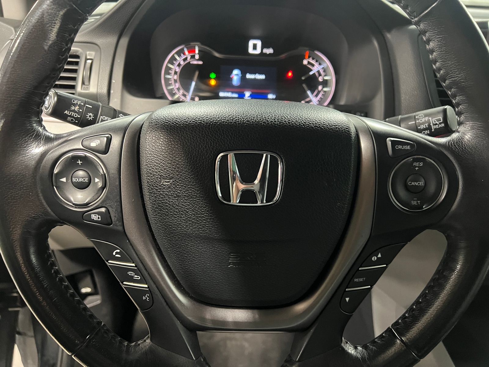 Thumbnail: 2018 Honda Pilot - 4