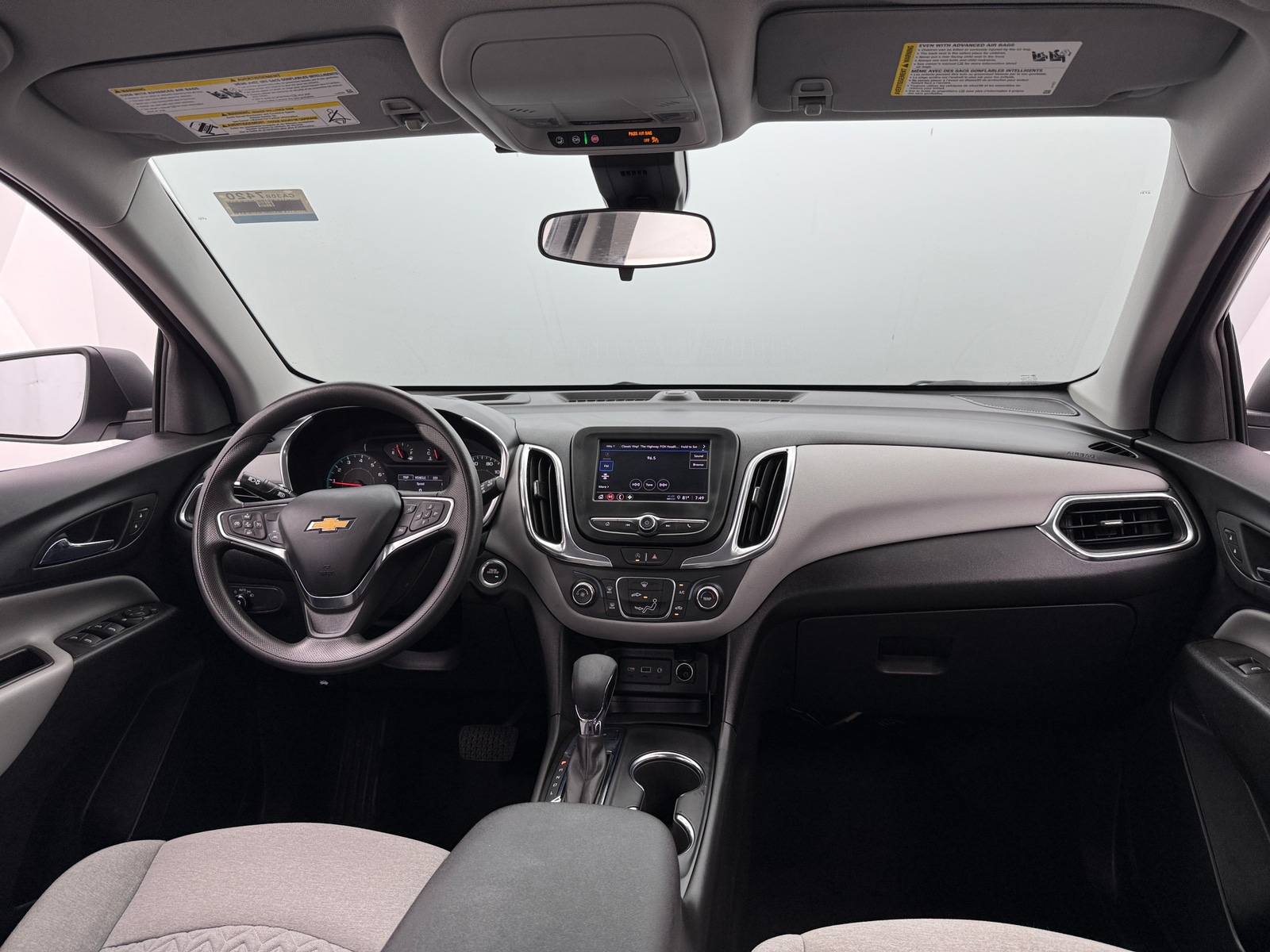 Thumbnail: 2023 Chevrolet Equinox - 3