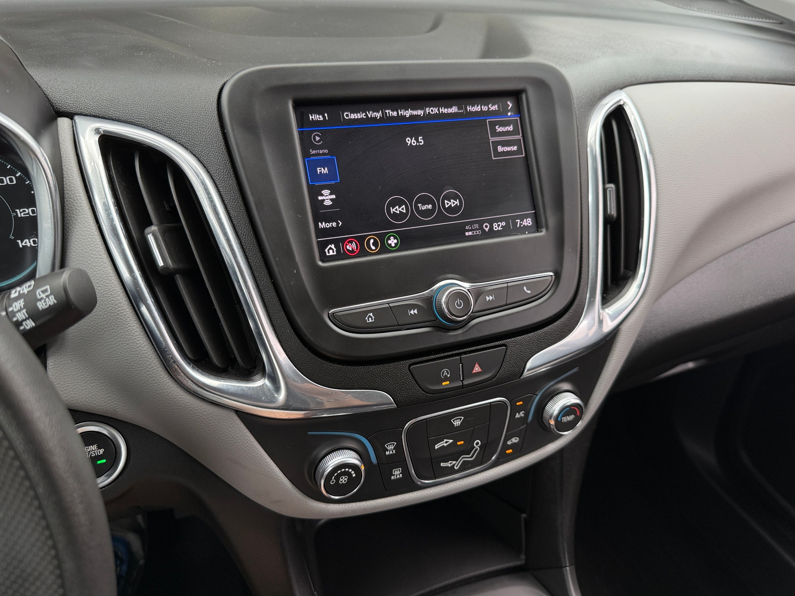 Thumbnail: 2023 Chevrolet Equinox - 4