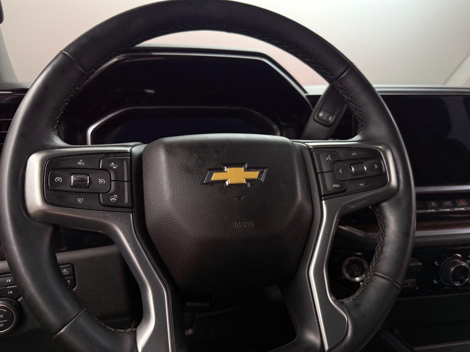 Thumbnail: 2024 Chevrolet Silverado 2500 - 5