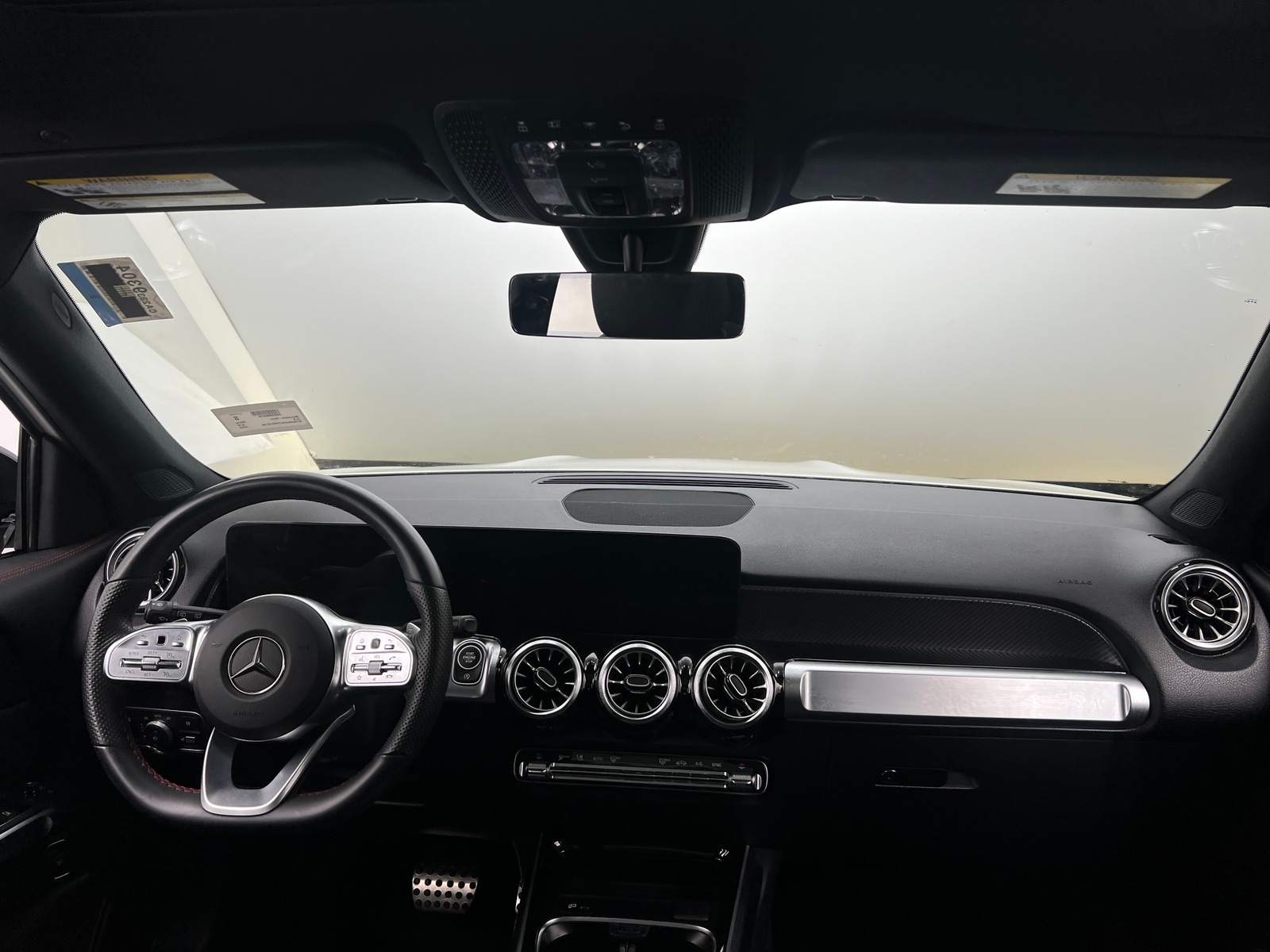 Thumbnail: 2023 Mercedes-Benz GLB - 2