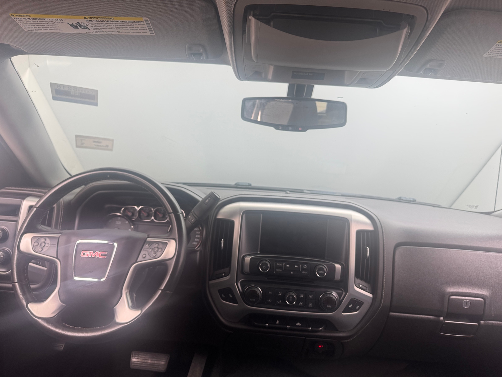 Thumbnail: 2015 GMC Sierra 1500 - 3