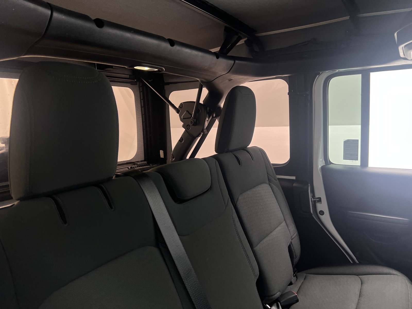 Thumbnail: 2021 Jeep Wrangler - 6