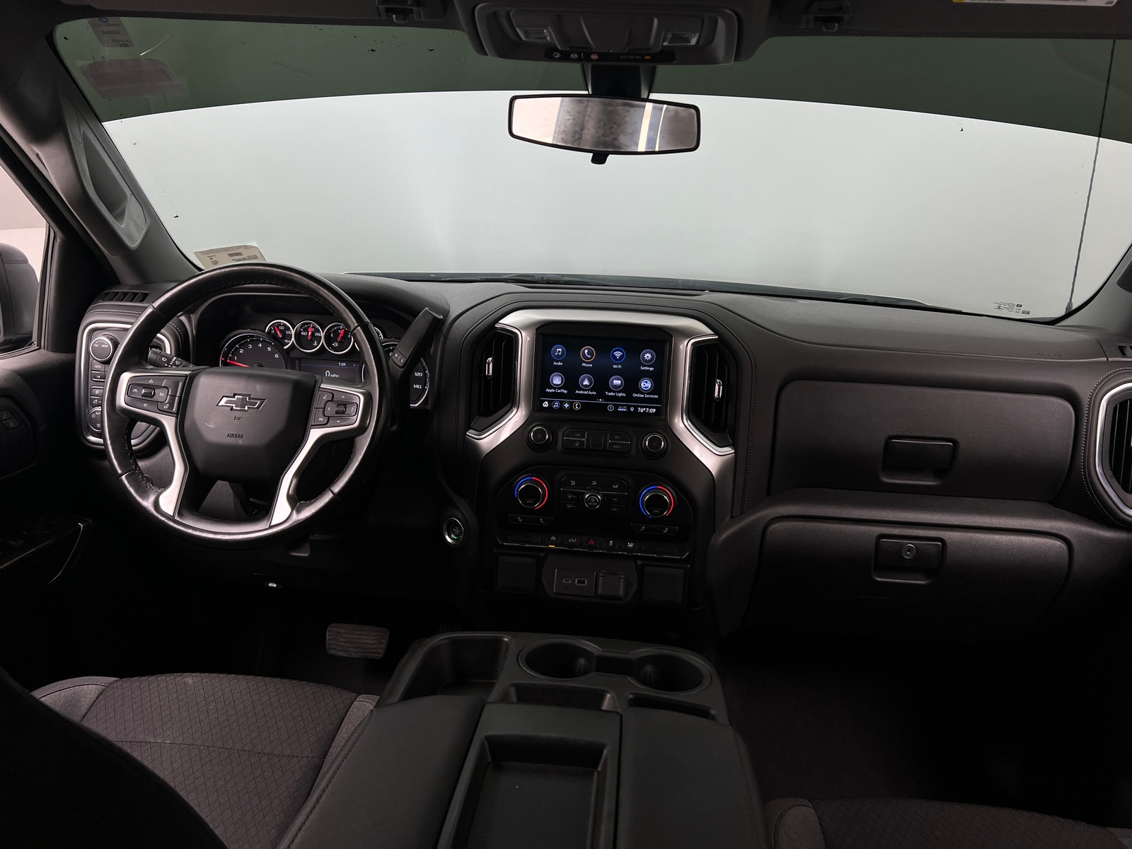 Thumbnail: 2021 Chevrolet Silverado 1500 - 3
