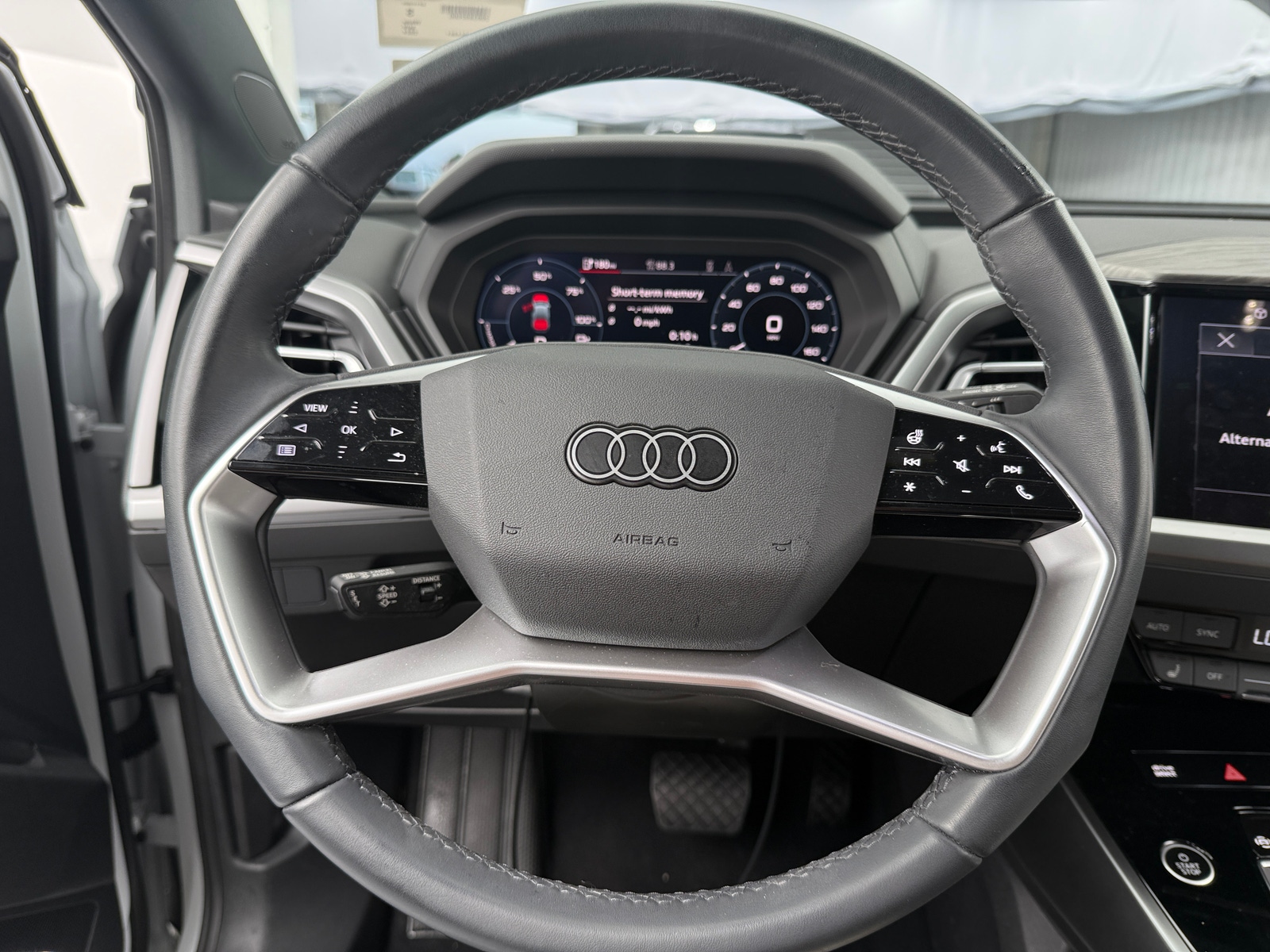 Thumbnail: 2024 Audi Q4 e-tron - 4
