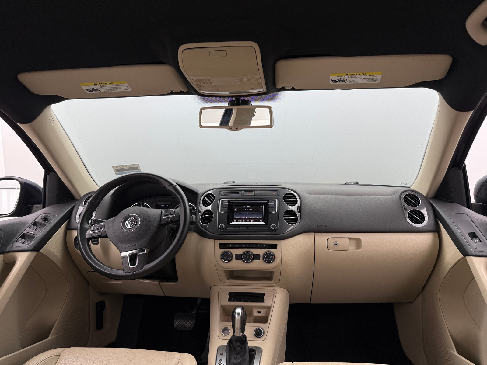 Thumbnail: 2016 Volkswagen Tiguan - 3