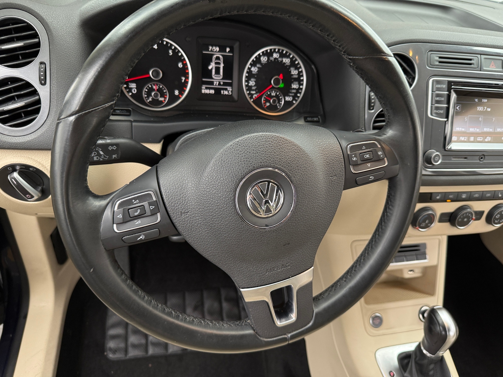 Thumbnail: 2016 Volkswagen Tiguan - 5