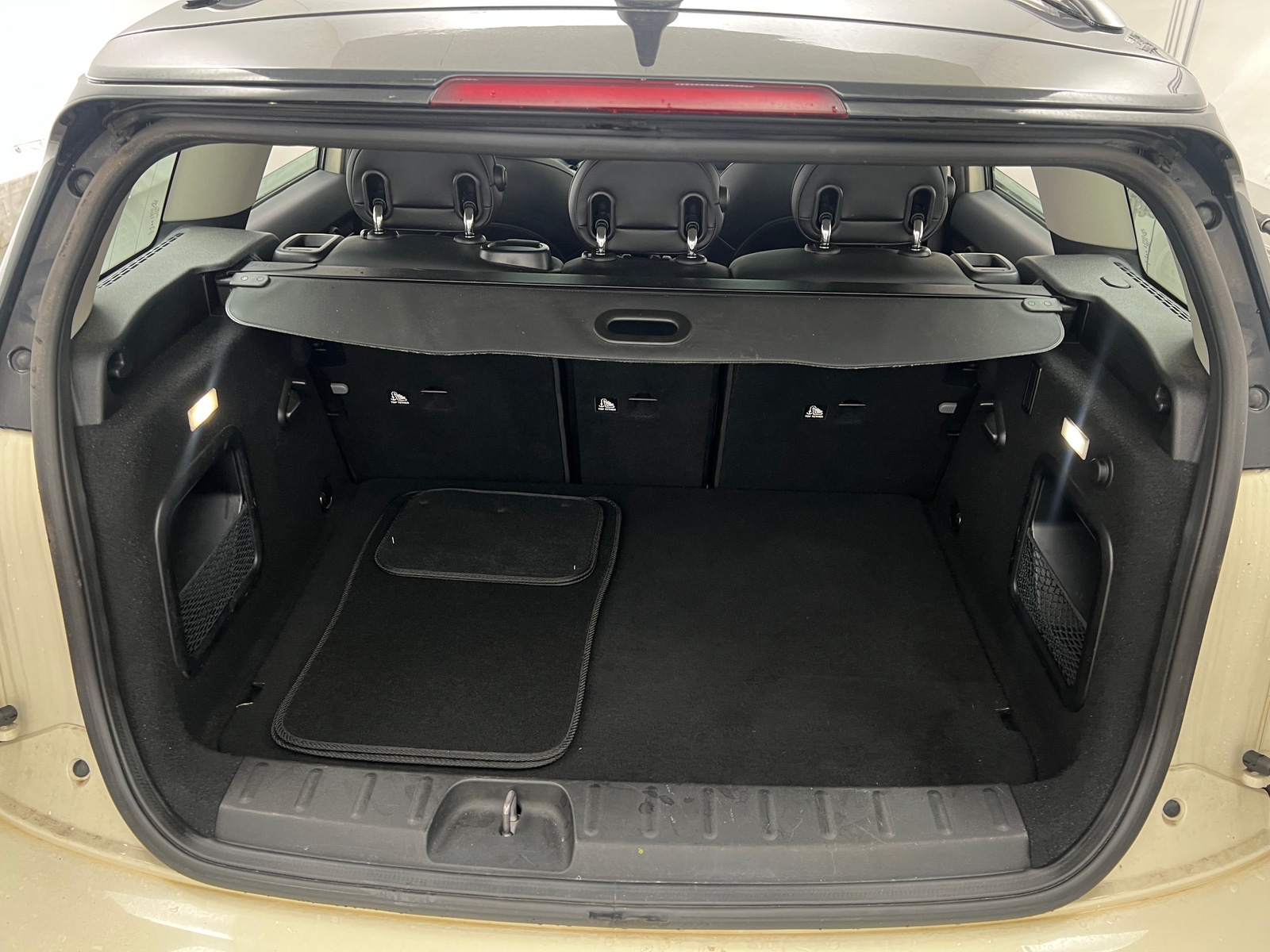 Thumbnail: 2017 MINI Cooper Clubman - 6