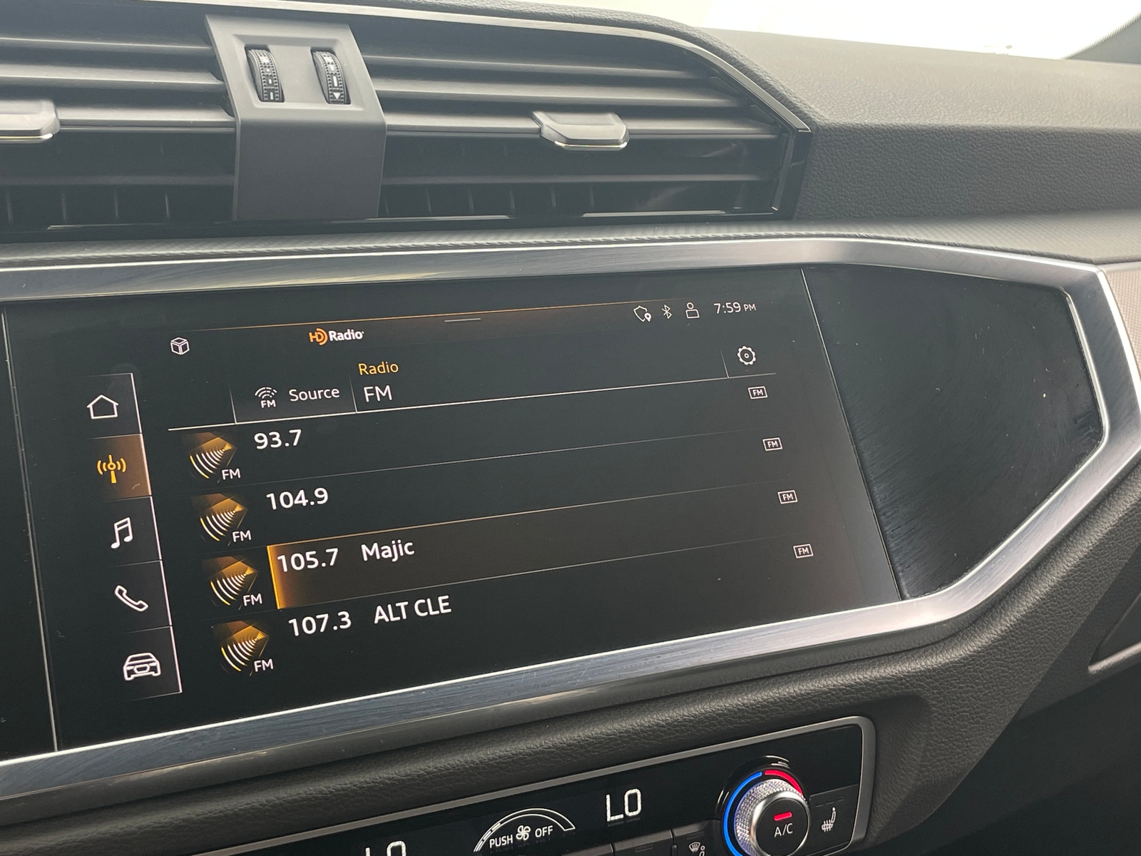 Thumbnail: 2024 Audi Q3 - 3