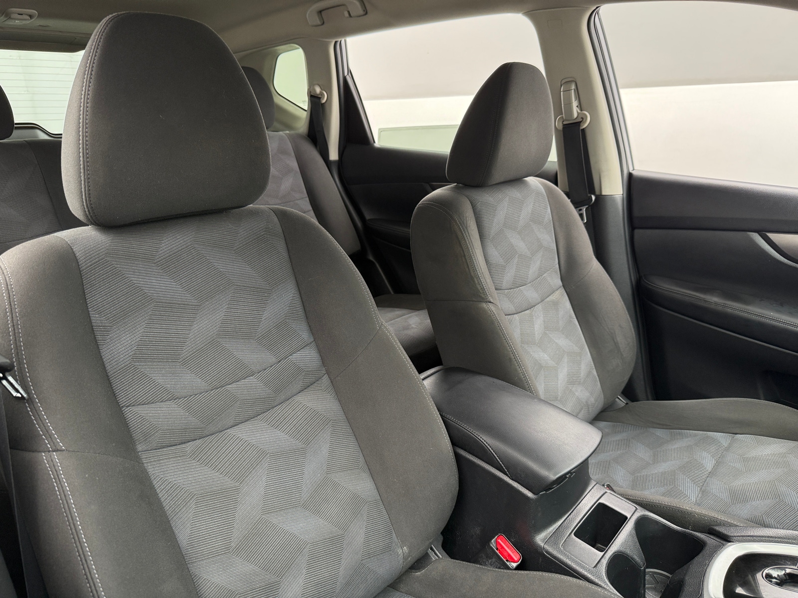 Thumbnail: 2016 Nissan Rogue - 2
