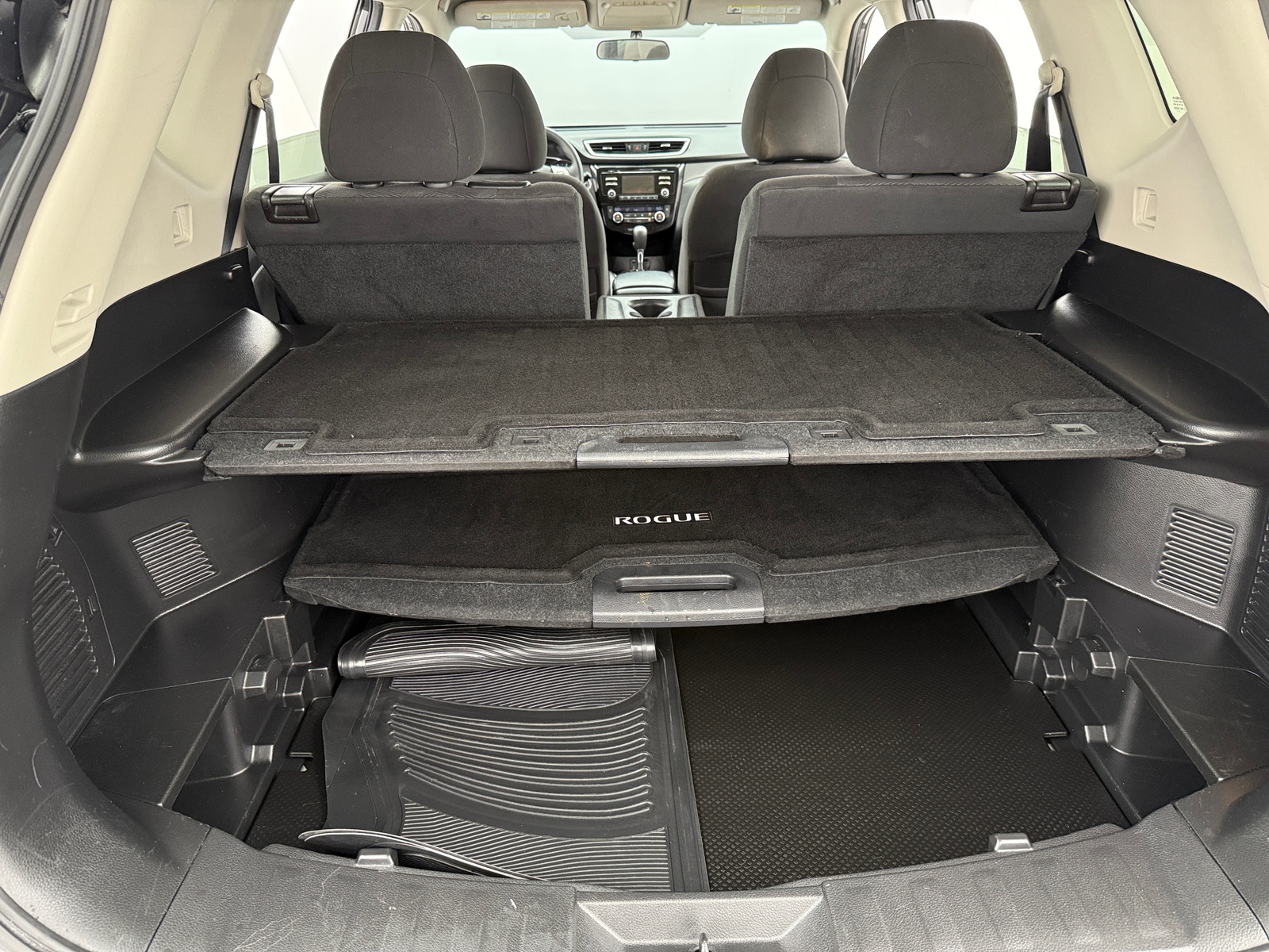 Thumbnail: 2016 Nissan Rogue - 7