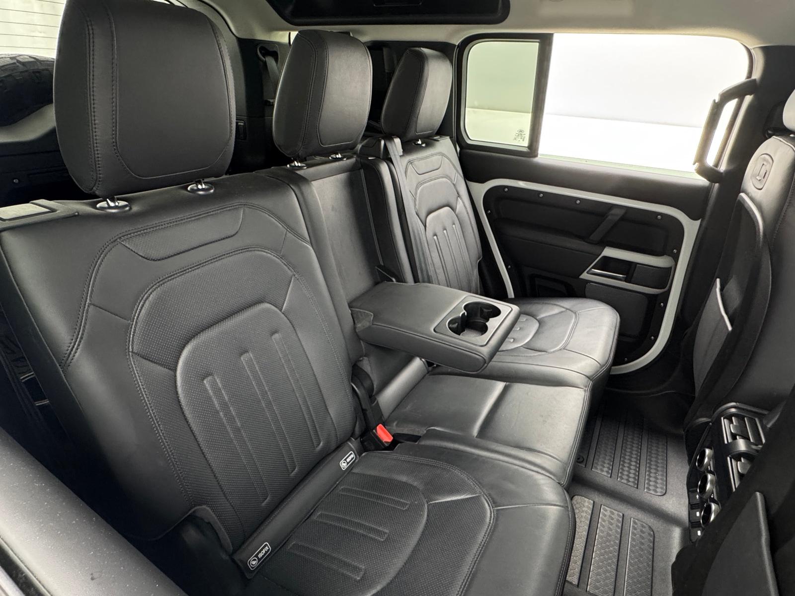 Thumbnail: 2020 Land Rover Defender - 5
