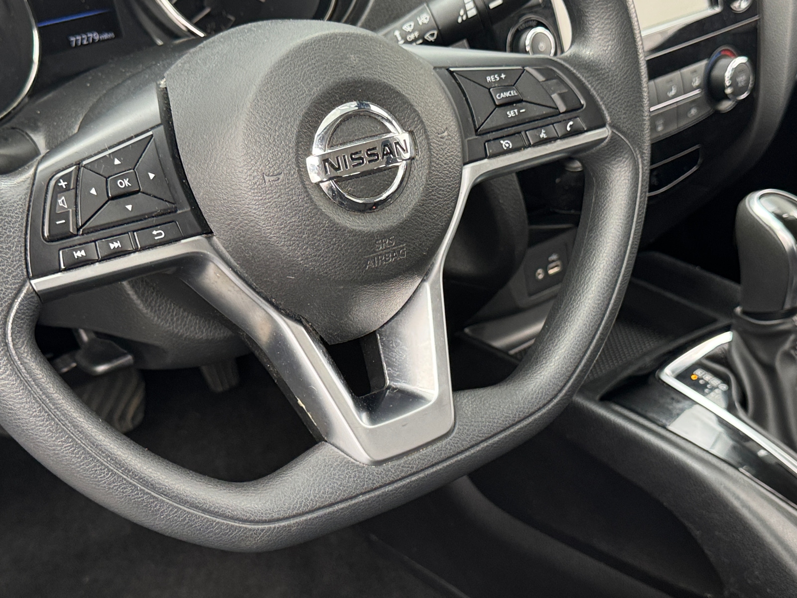 Thumbnail: 2021 Nissan Rogue Sport - 5